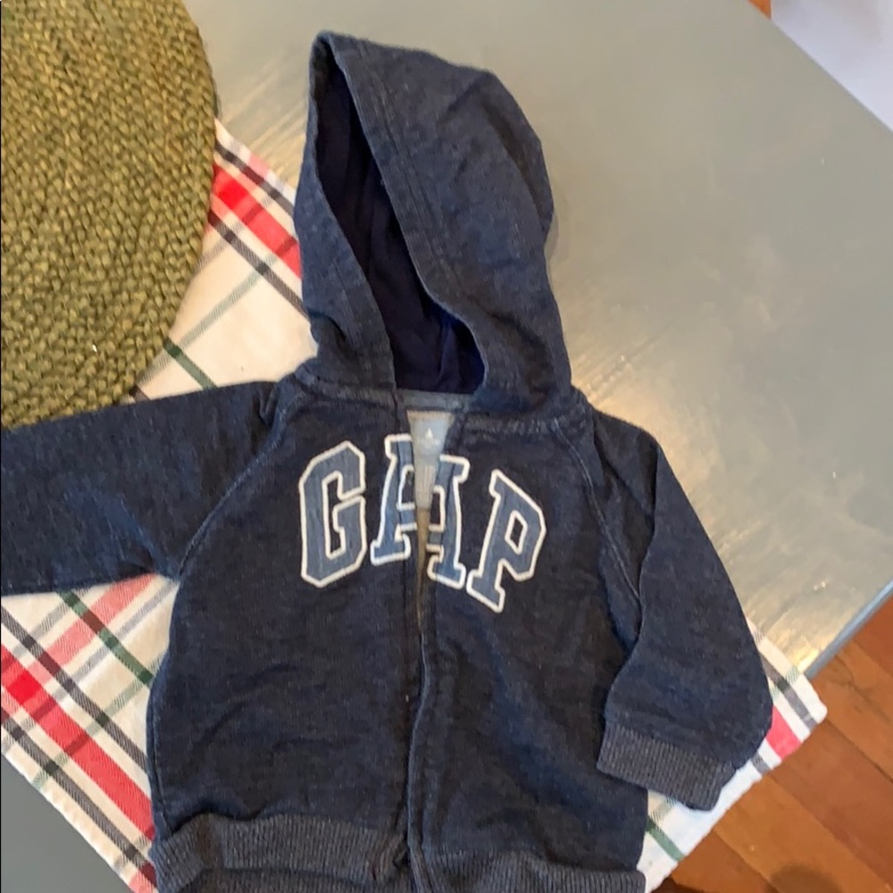 Gap hoodie